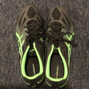 Men’s Green/Black Cleats